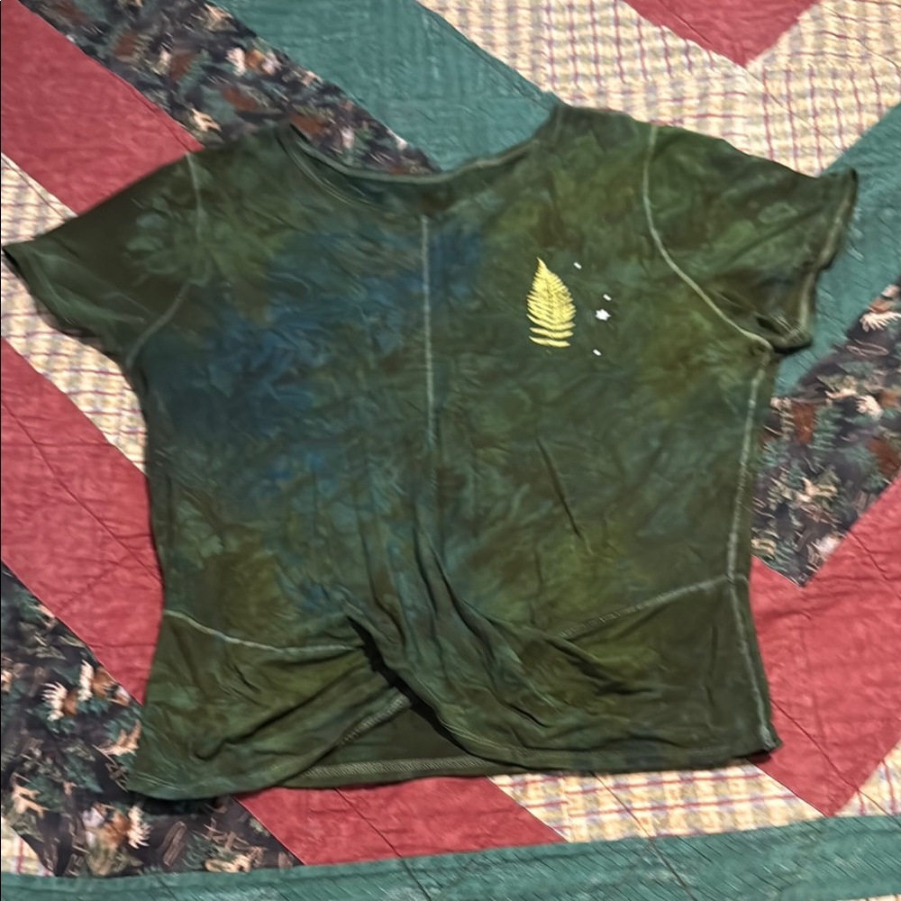 Purusha People Fern and Stars Short Sleeve Twist Tee